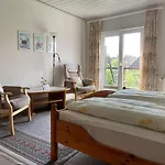 Apartment_Leni
